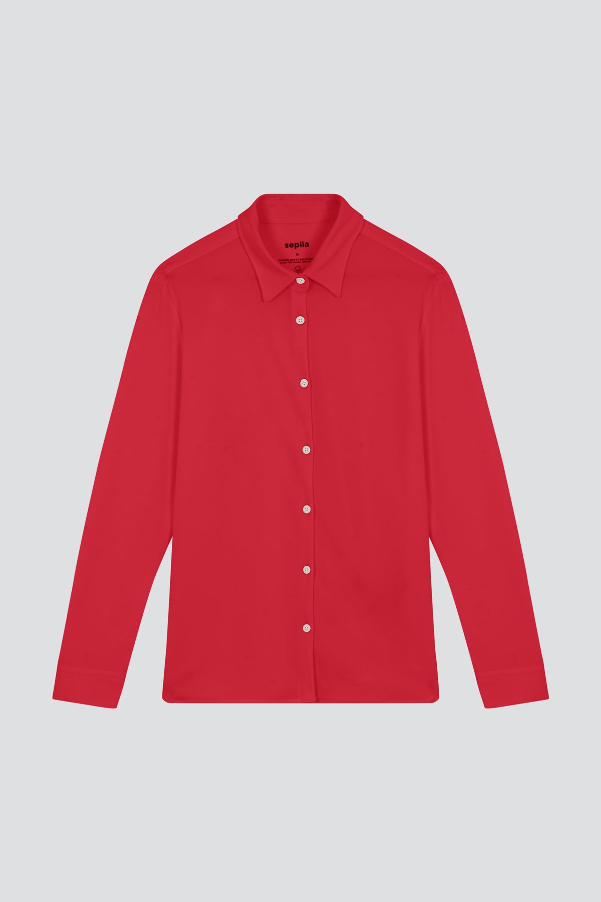 Camisa rojo atlanta oversize de Sepiia, elegante y resistente a manchas y arrugas. Foto en plano