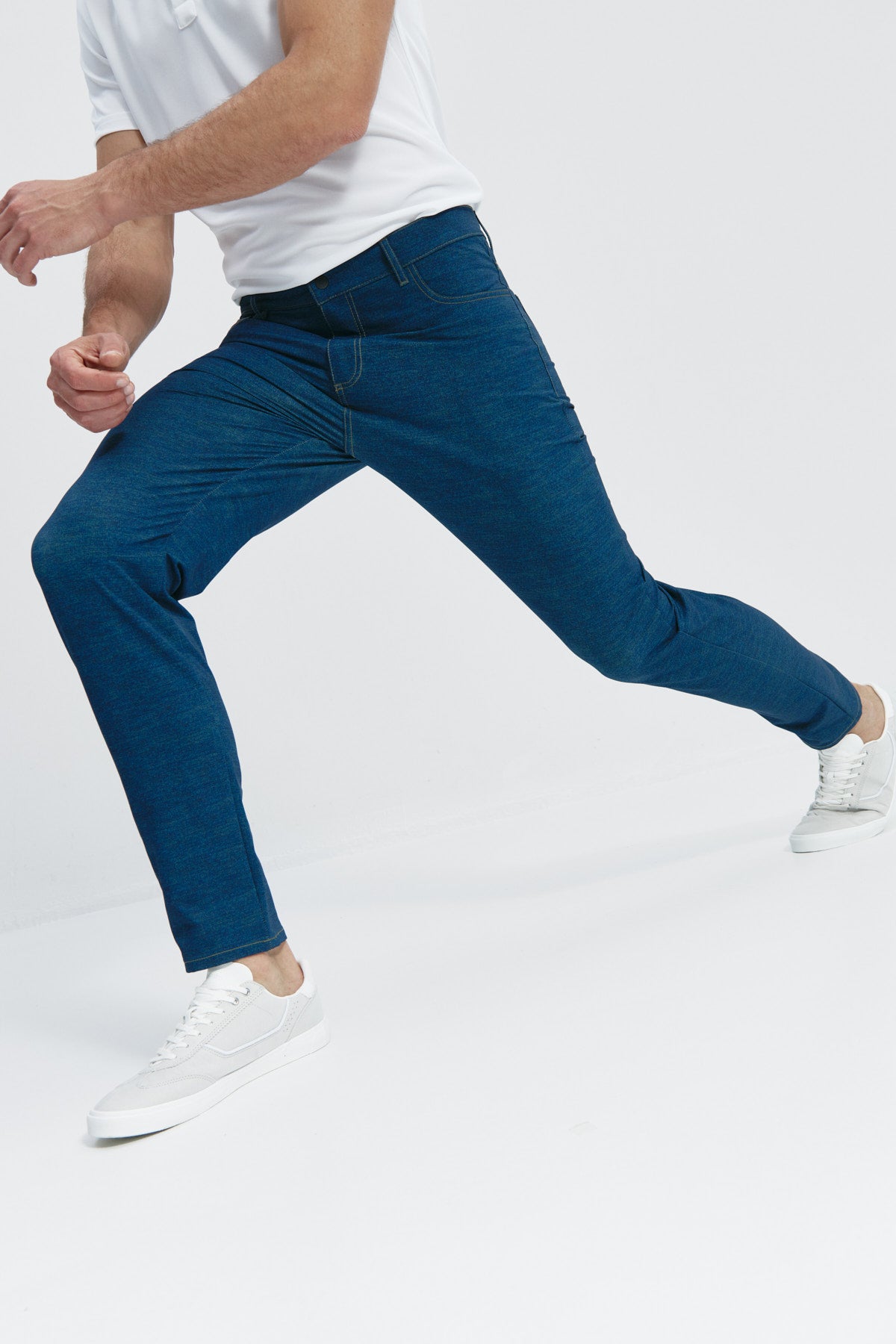 Pantalón para hombre denim: Pantalón denim para hombre de máxima comodidad. Foto flexibilidad.