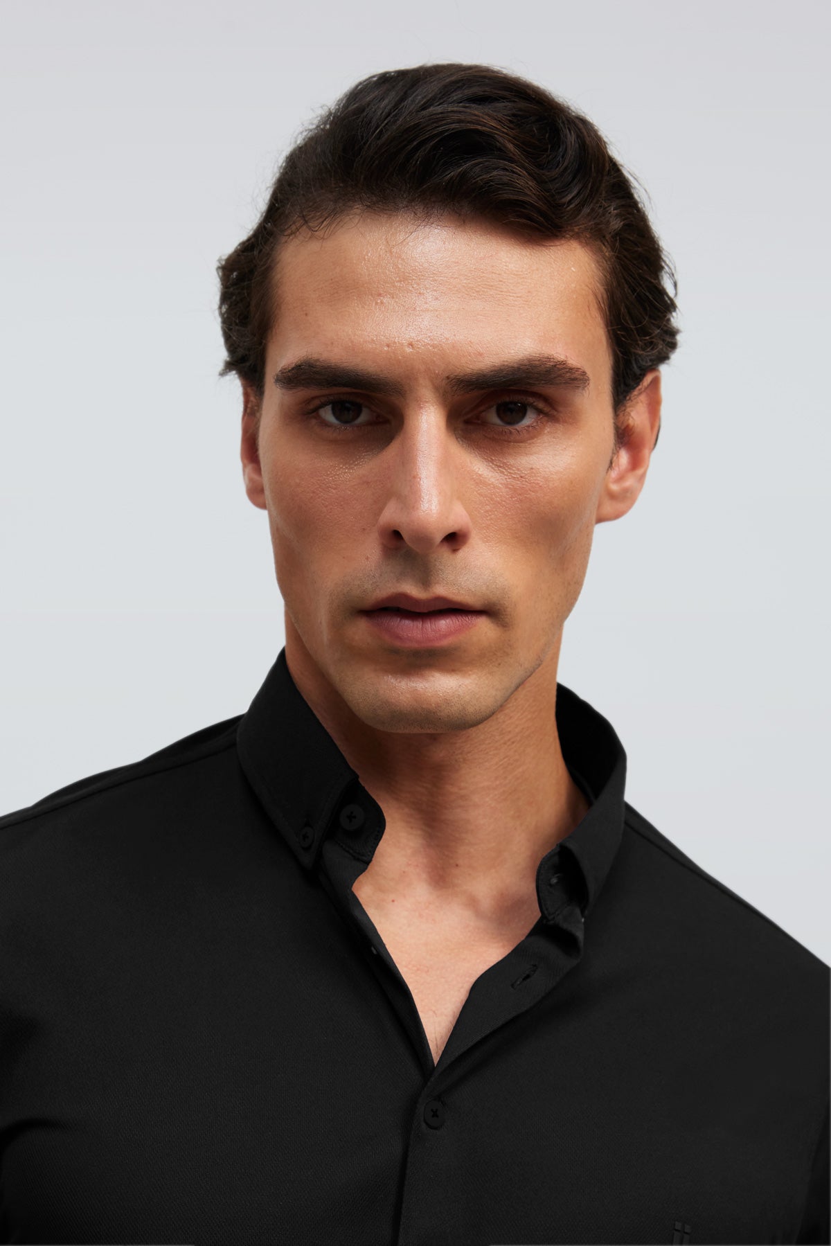 Camisa casual hombre negro regular