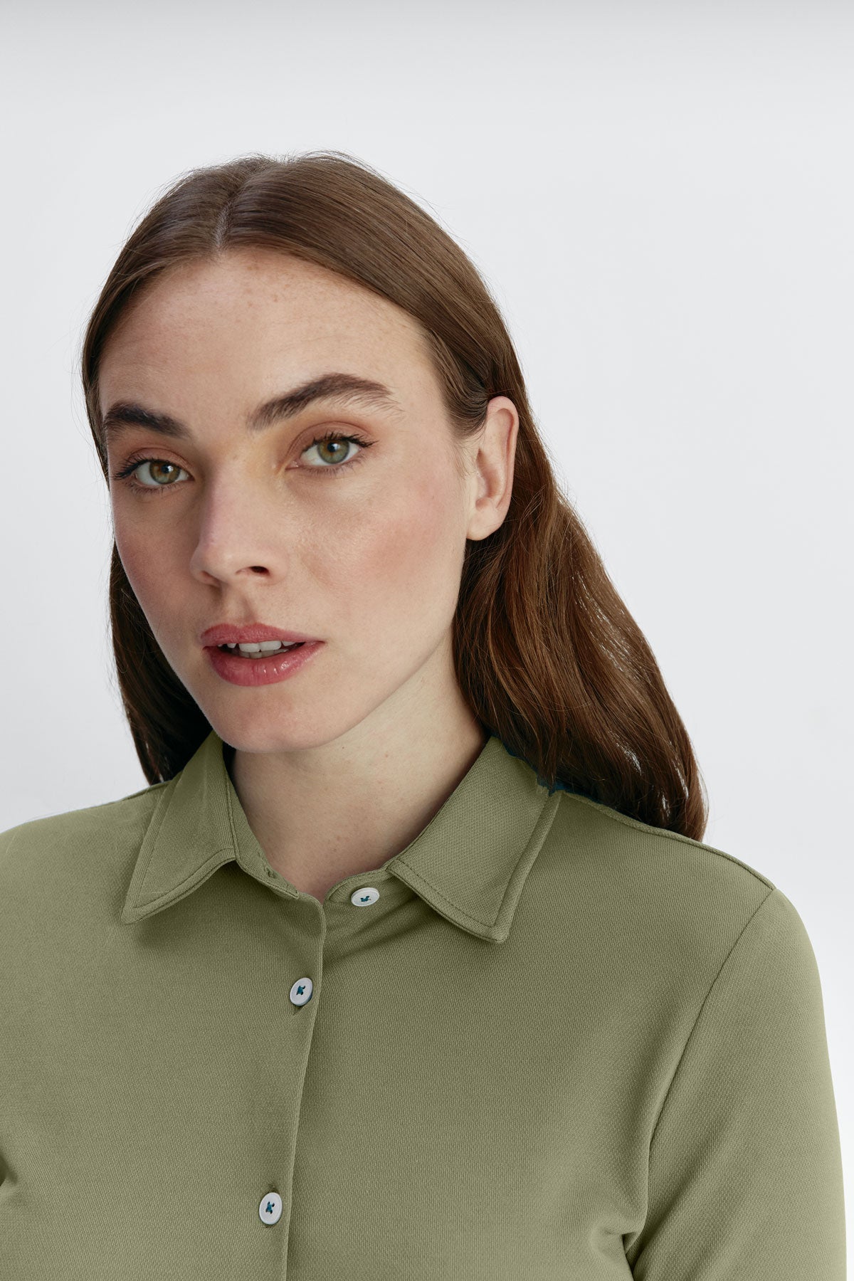 Camisa verde malaquita slim mujer