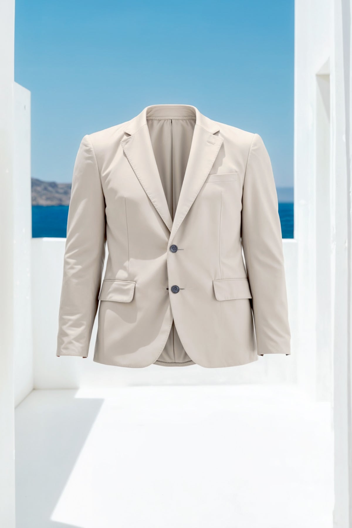 foto chaqueta work jacket beige, prenda en plano.