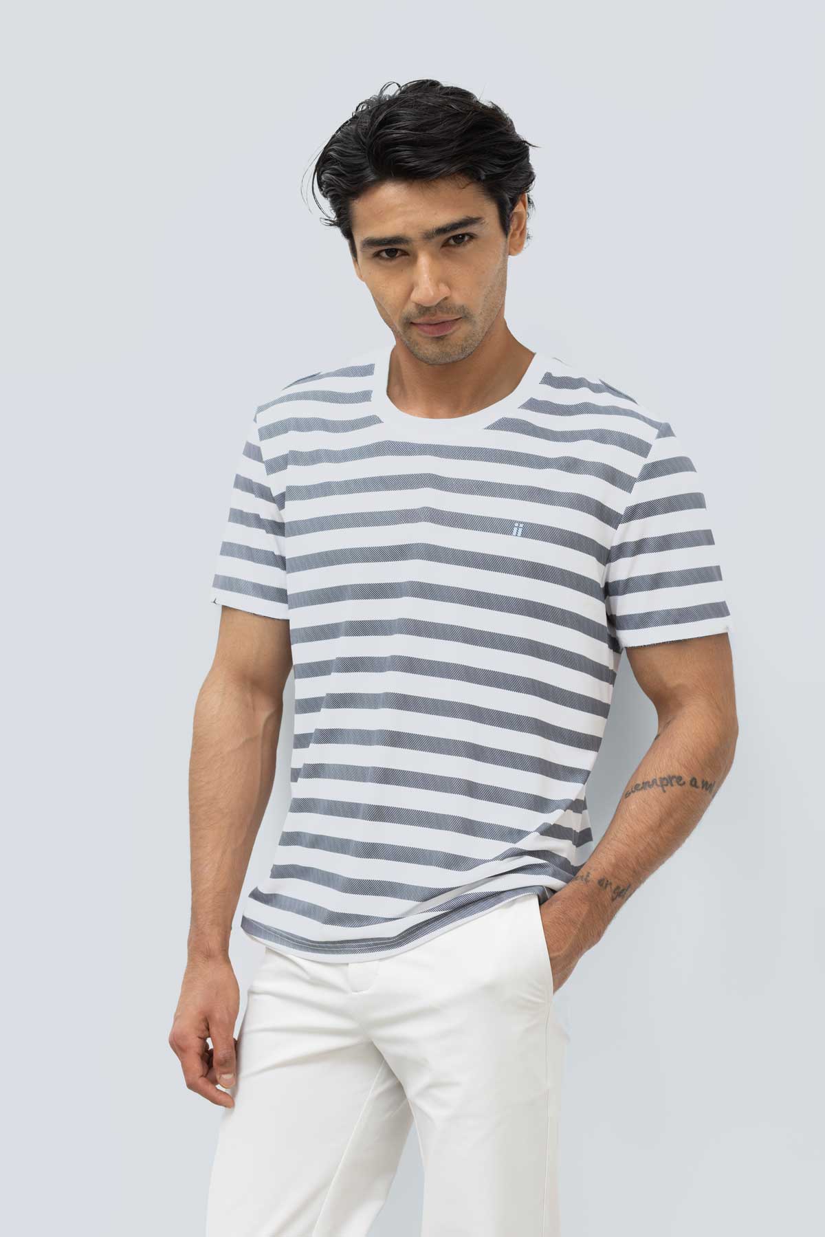Camiseta hombre rayas azul