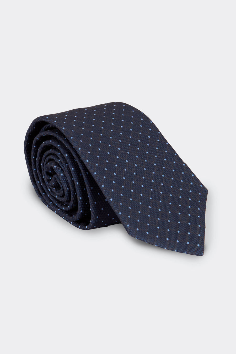 Corbata antimanchas con tejido suave y antibacteriano, color elegante, ideal para reuniones y eventos, ofreciendo durabilidad y resistencia sin necesidad de plancha. Foto detalle