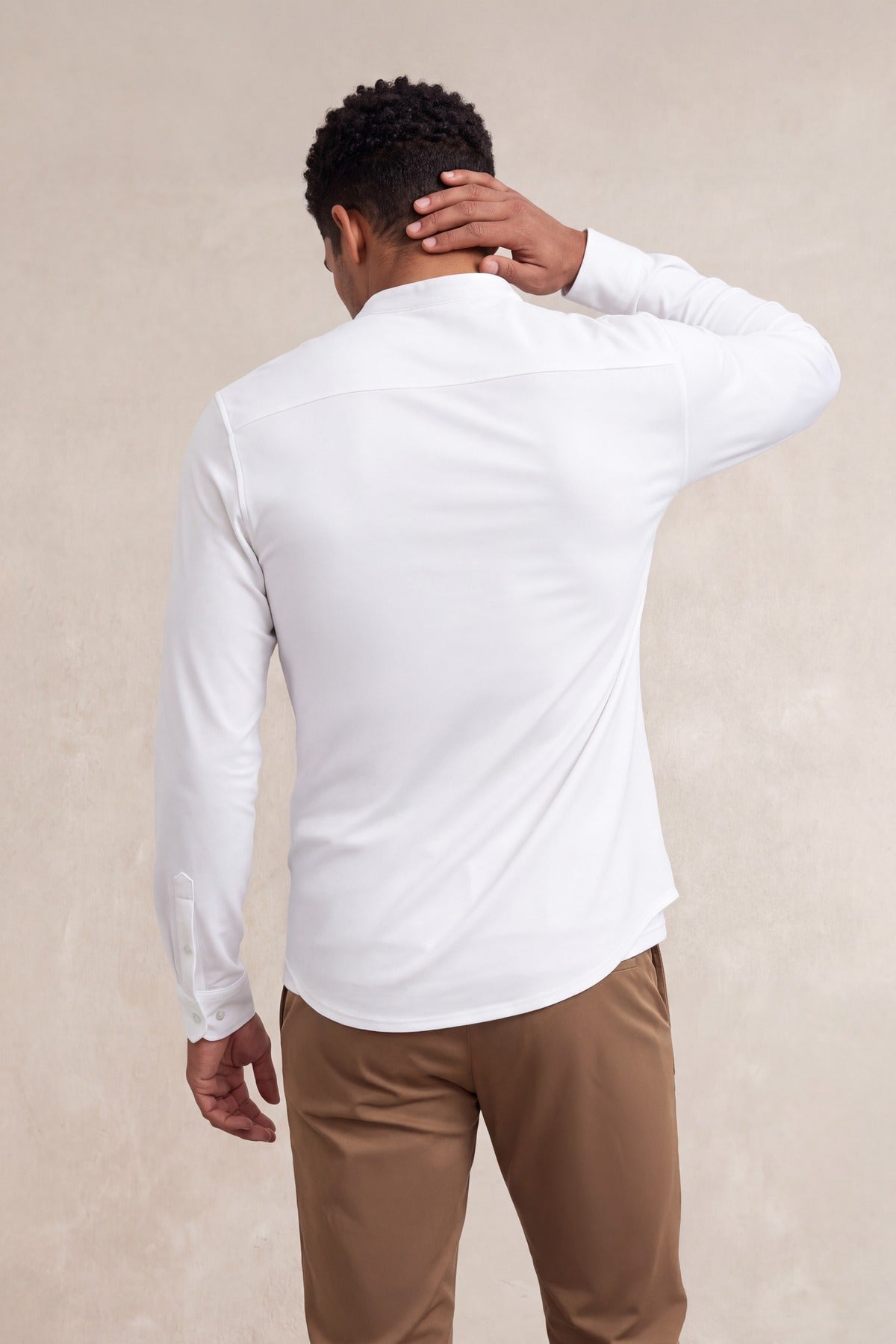 Camisa casual cuello mao hombre blanco regular