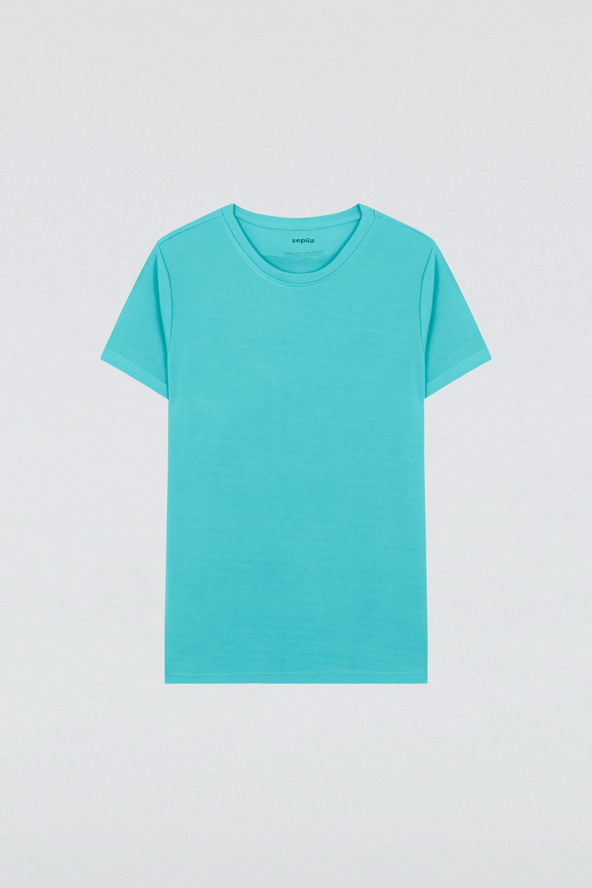 Camiseta básica de mujer azul morpho de manga corta y cuello redondo, perfecta para cualquier look. Foto plano
