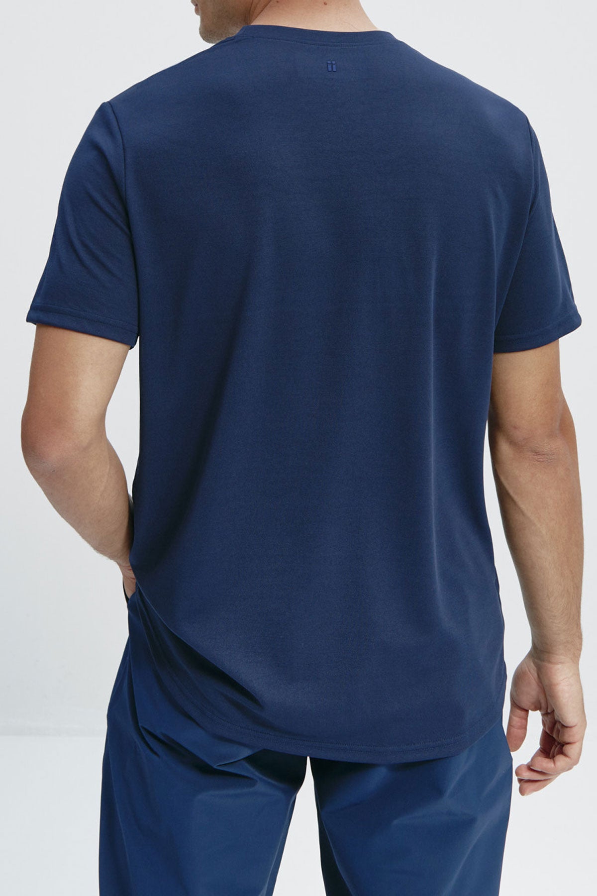 Camiseta azul marino reciclada