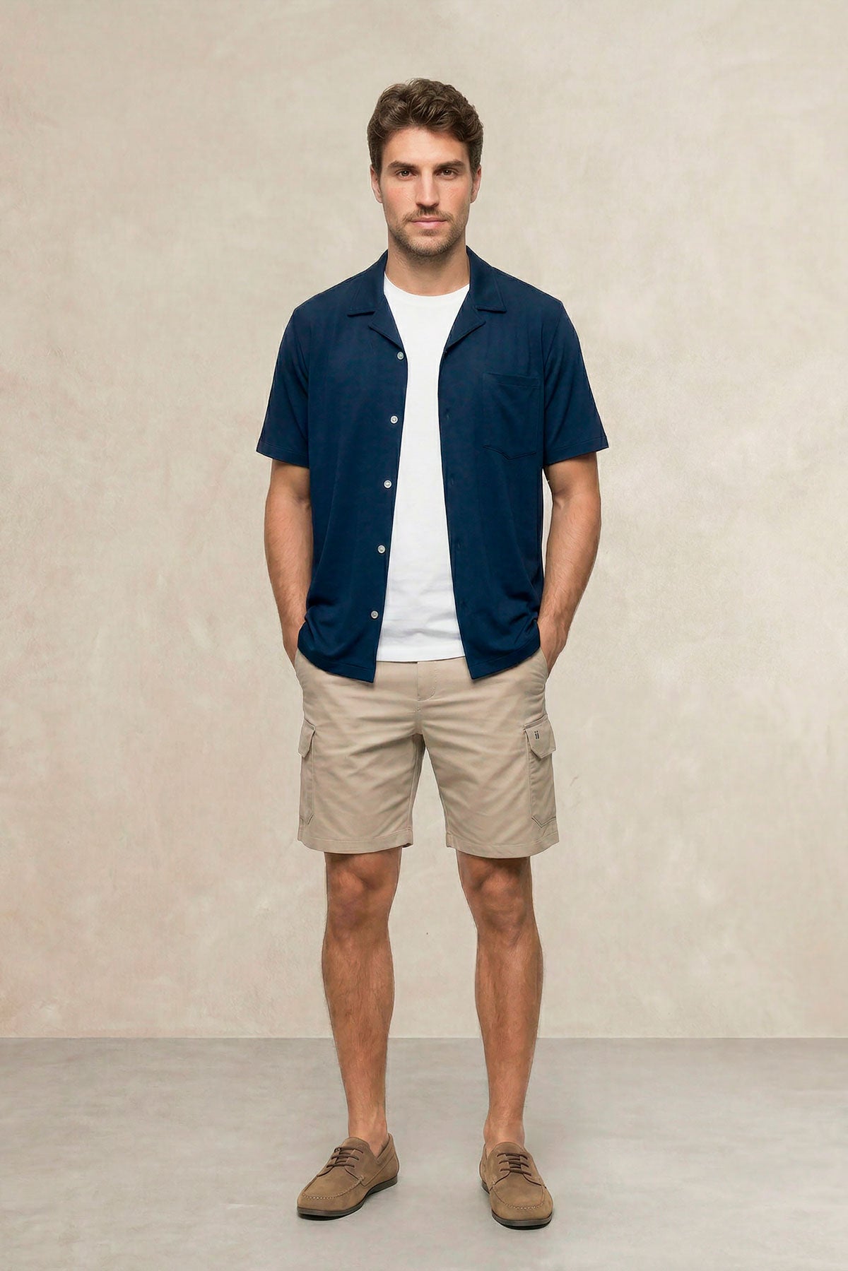 Men's beige cargo shorts