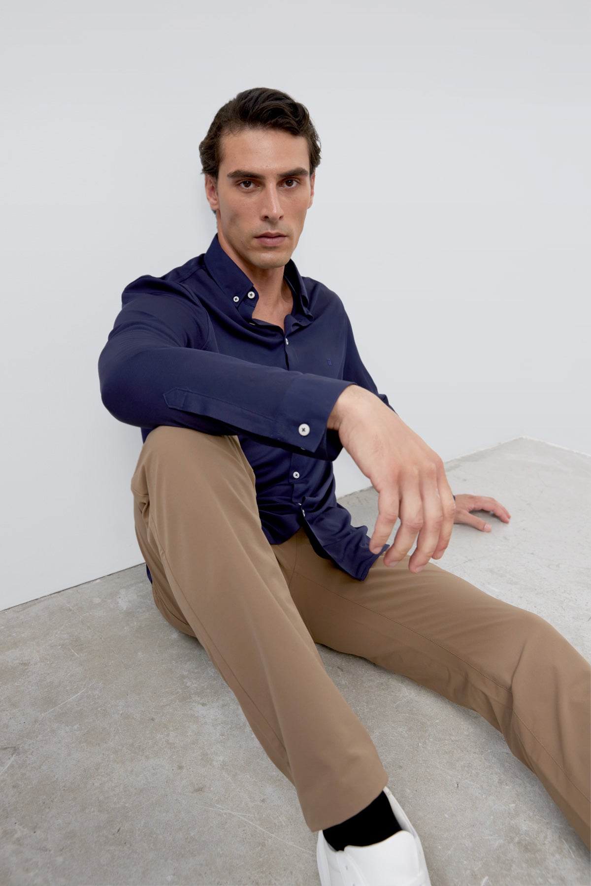 Camisa casual hombre azul marino regular
