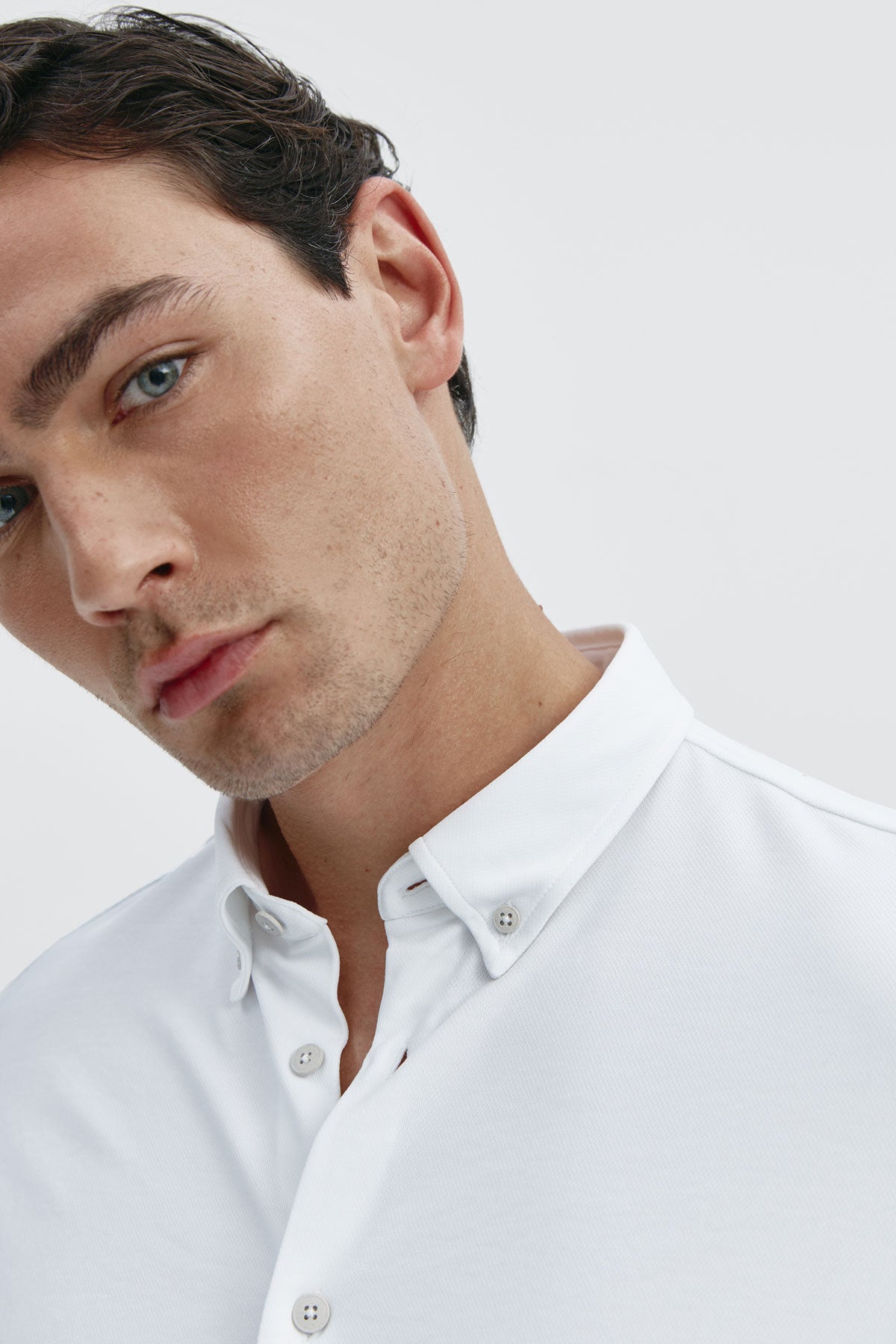 White regular men's casual shirt