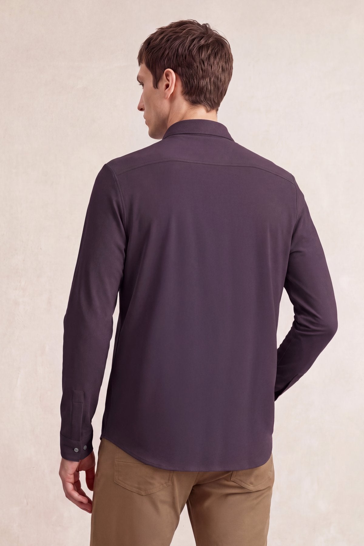 Camisa casual hombre ciruela regular