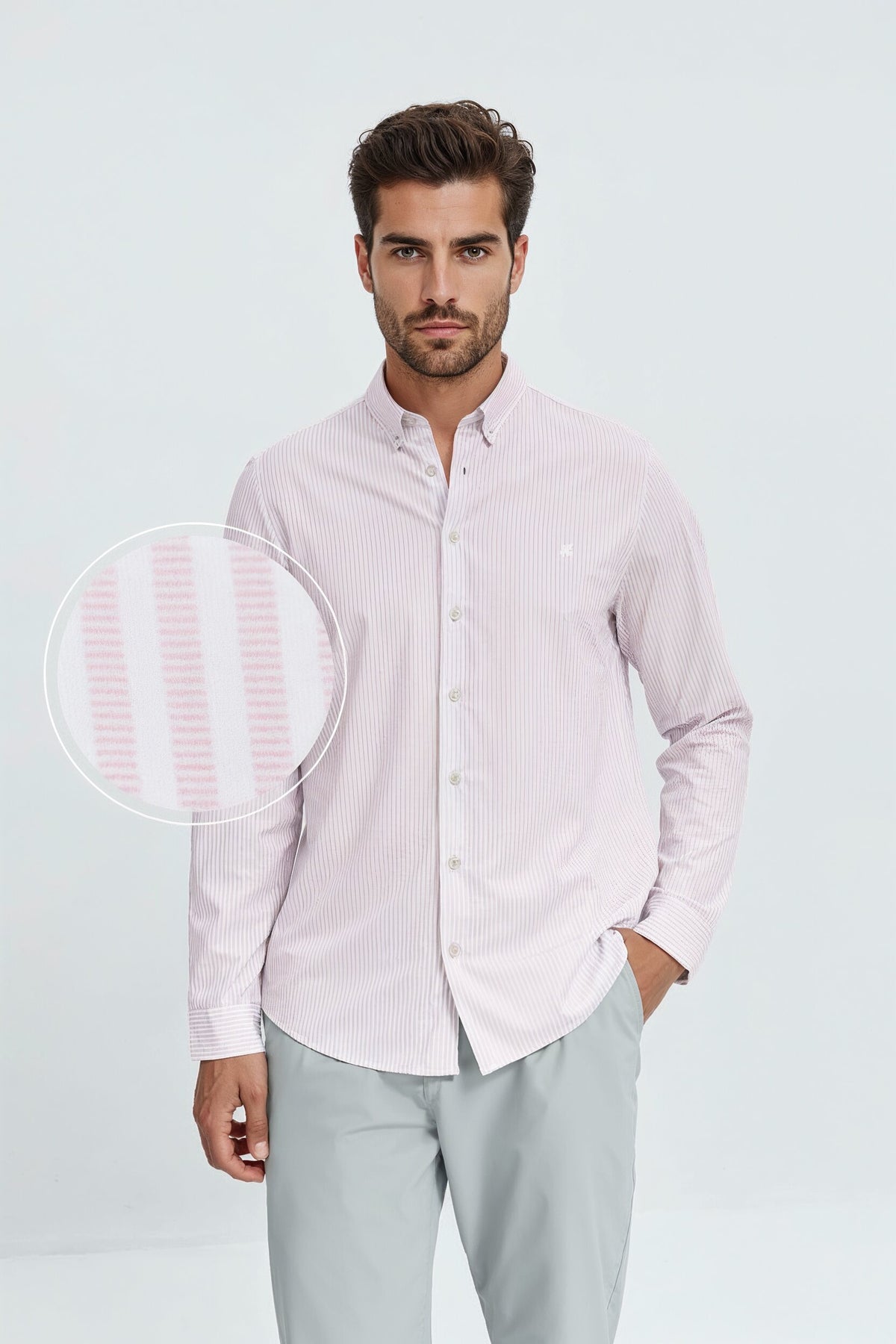 Camisa casual para homem com estampado listrado rosa, corte regular
