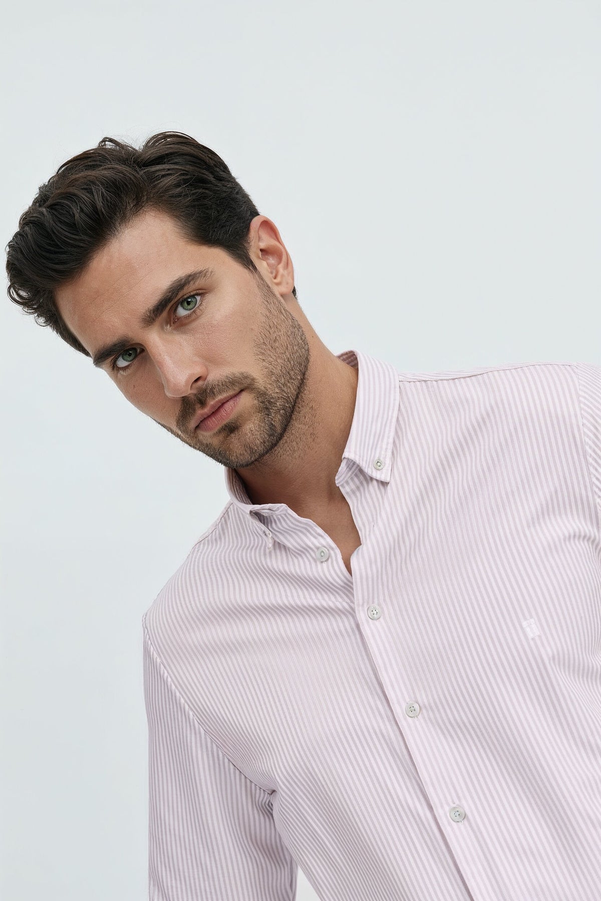 Camisa casual para homem com estampado listrado rosa, corte regular