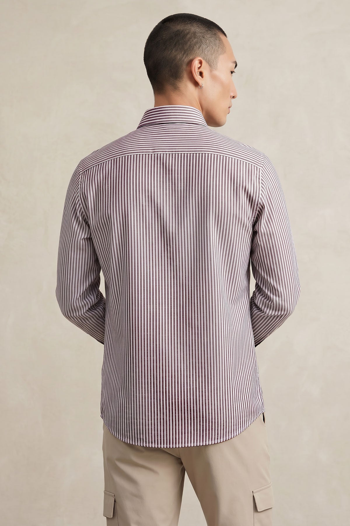 Camisa casual hombre estampado rayas moradas regular