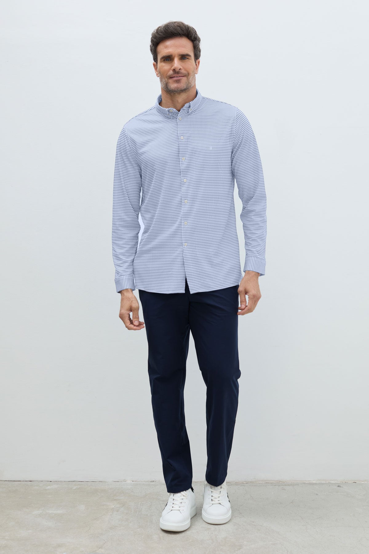 camisa vichy azul celeste hombre regular look completo 