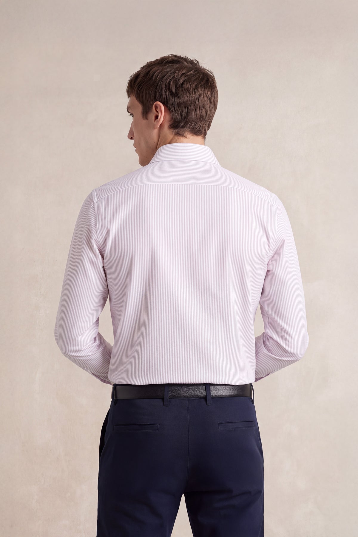 Camisa de vestir cuello cutaway hombre estampado raya rosa regular