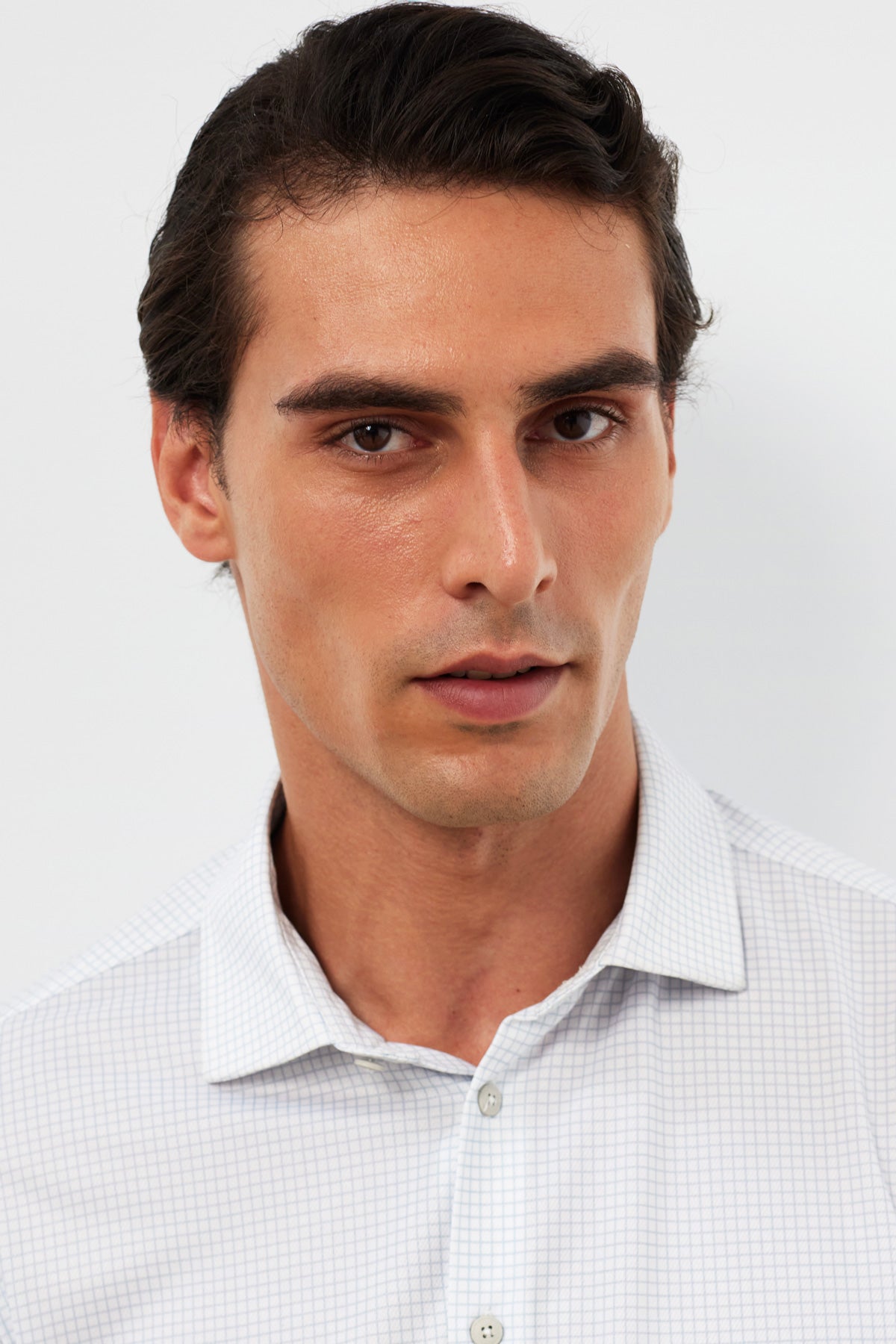 camisa de vestir cuadro celeste regular foto detalle 