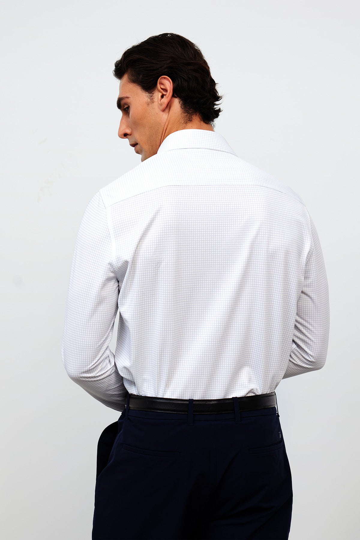 camisa de vestir cuadro celeste regular foto espalda 