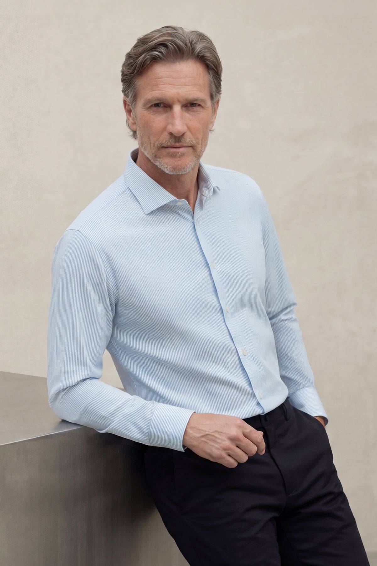 Regular navy blue striped formal shirt