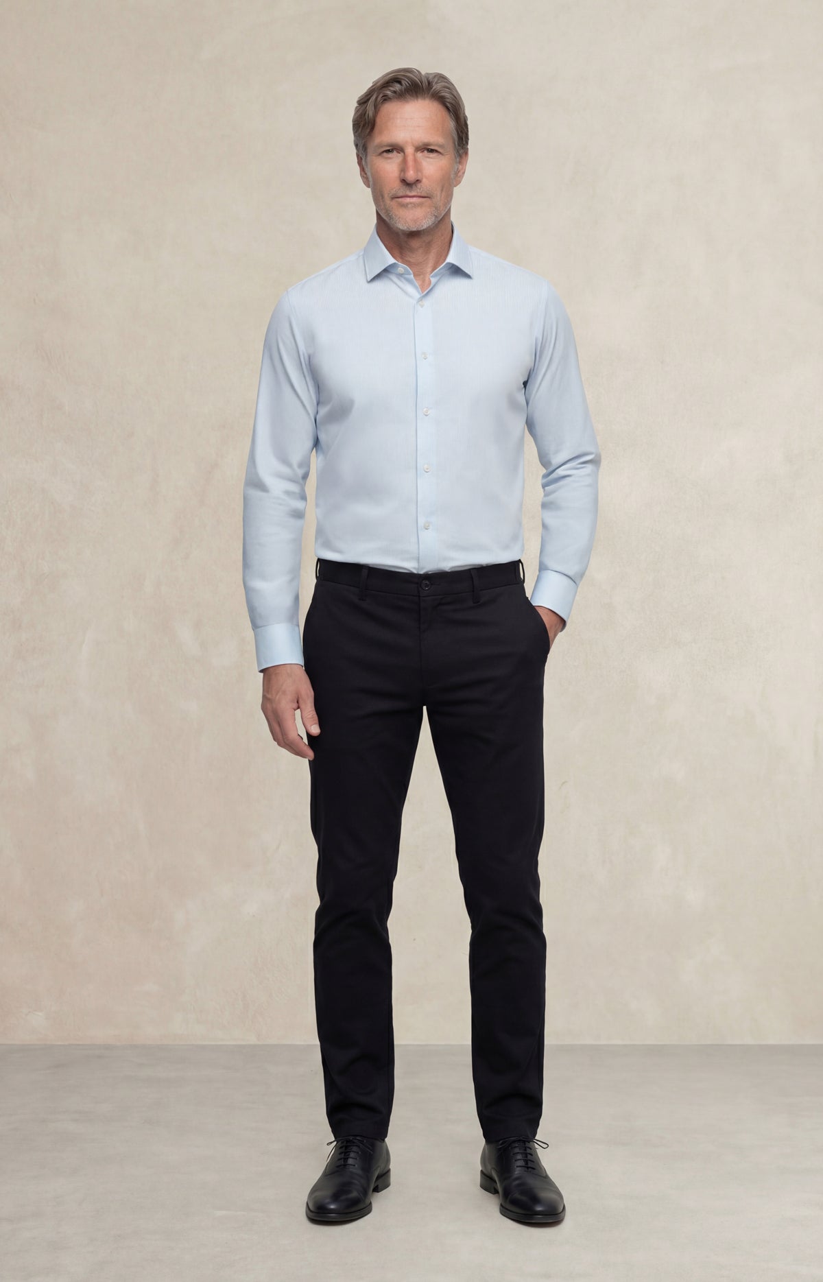 Camisa social masculina com estampa azul marinho regular