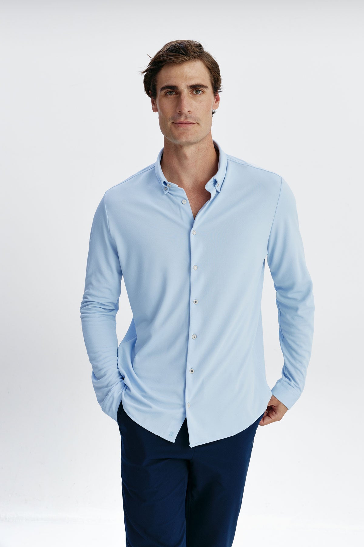 camisa casual azul hombre frente 