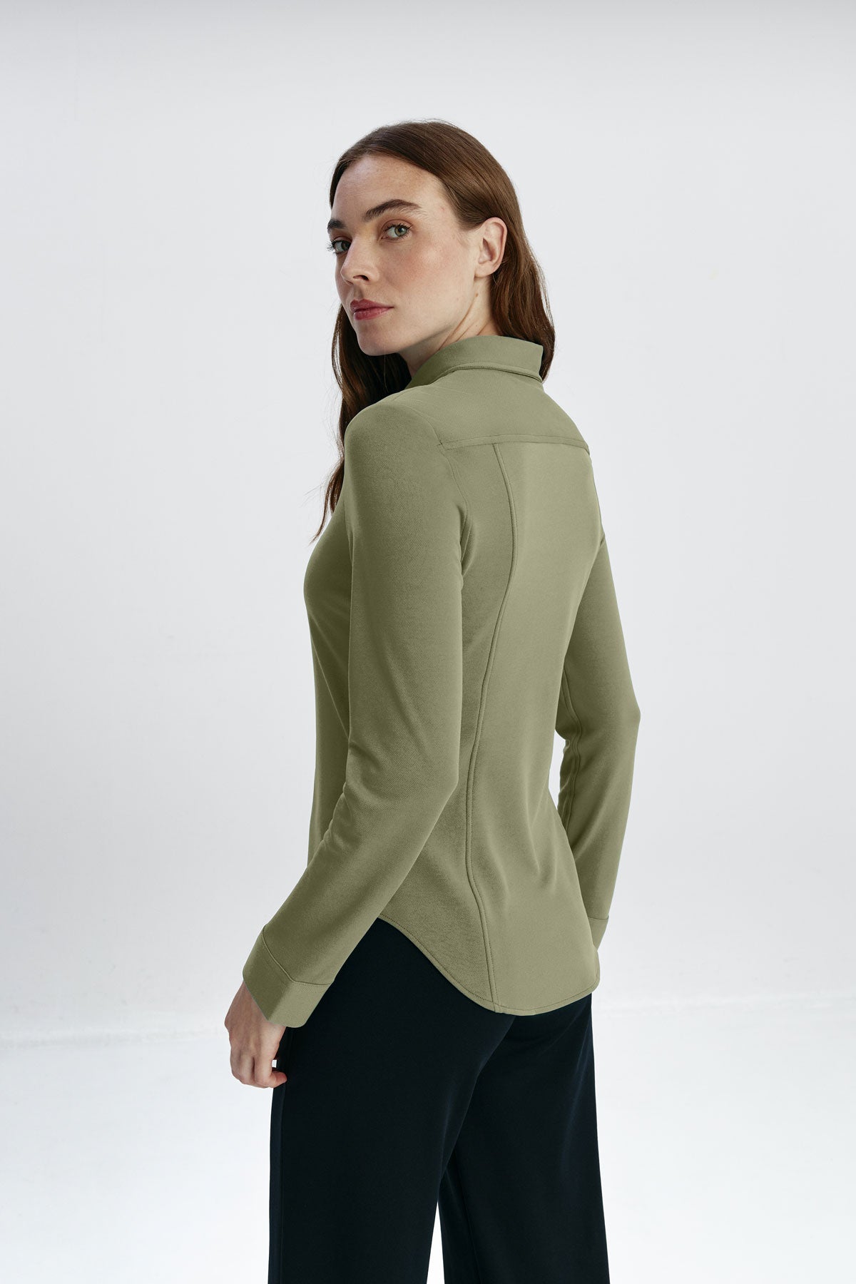 Camisa feminina slim verde malaquita