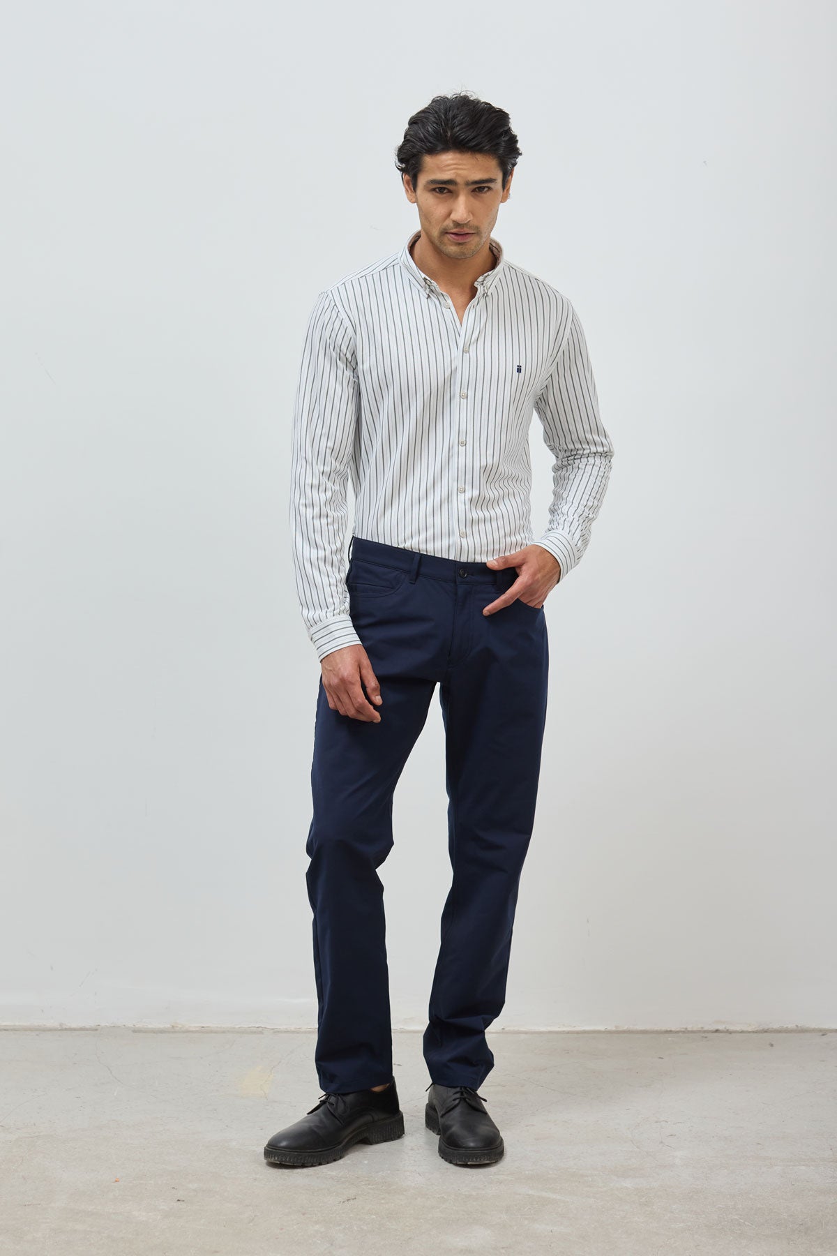 Men's casual shirt with green regular print