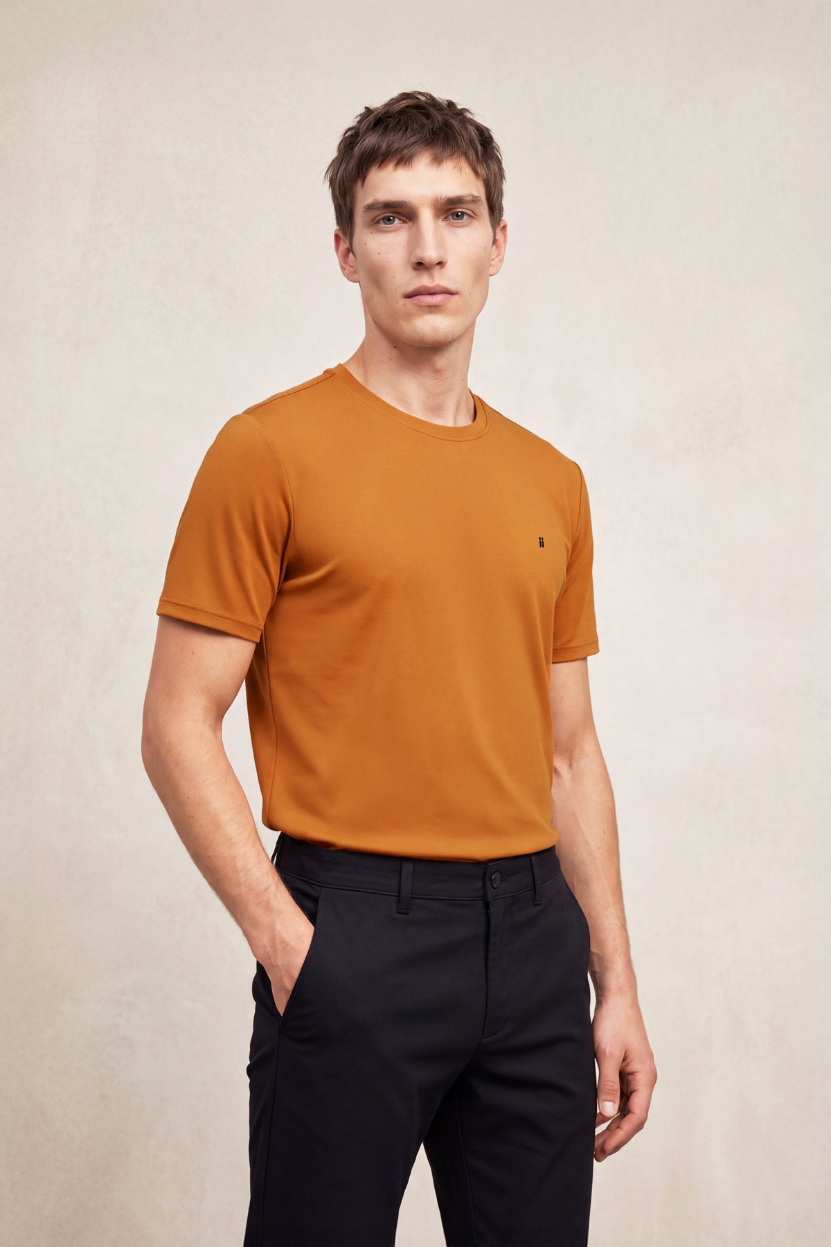 Men's round neck hazelnut Soft T-shirt