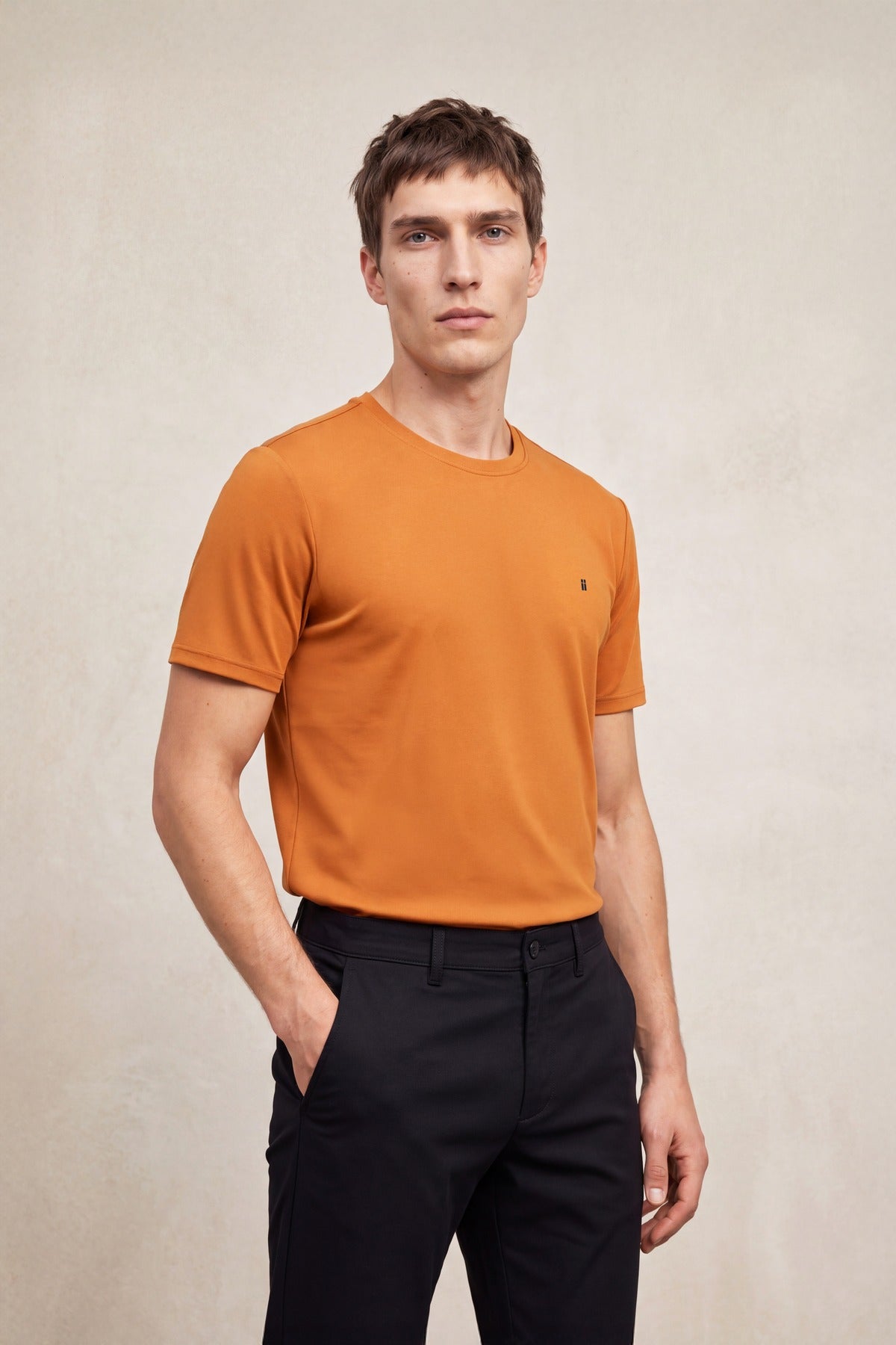 Men's round neck hazelnut Soft T-shirt
