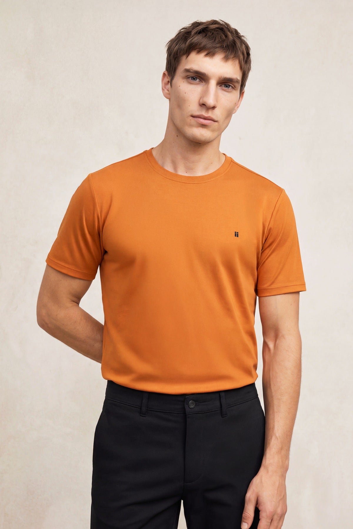 Camiseta hombre cuello redondo marron Soft