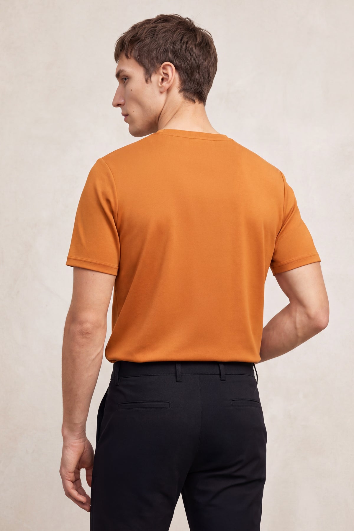 Camiseta hombre cuello redondo marron Soft