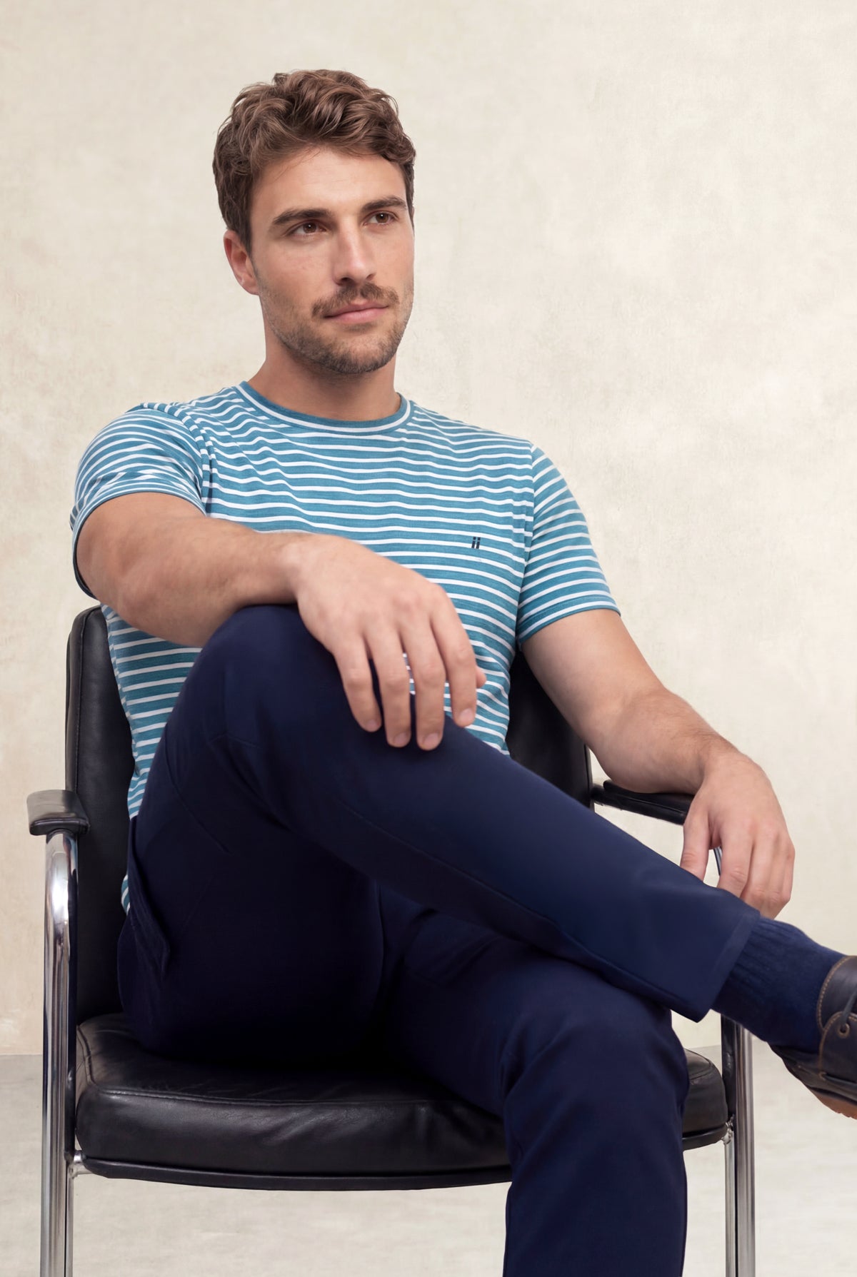 T-shirt de homem gola redonda com estampa listrada azul tempestade Soft