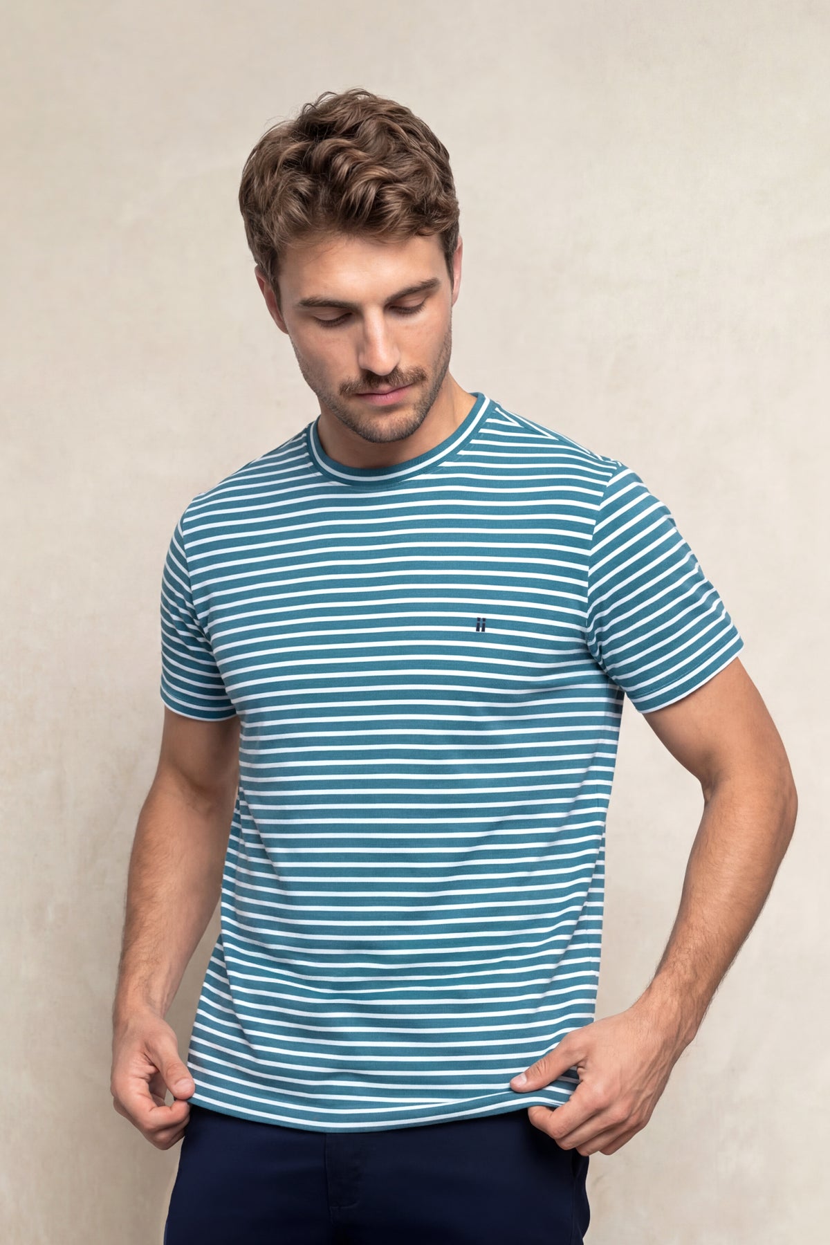 Camiseta hombre cuello redondo estampado rayas azul tormenta Soft