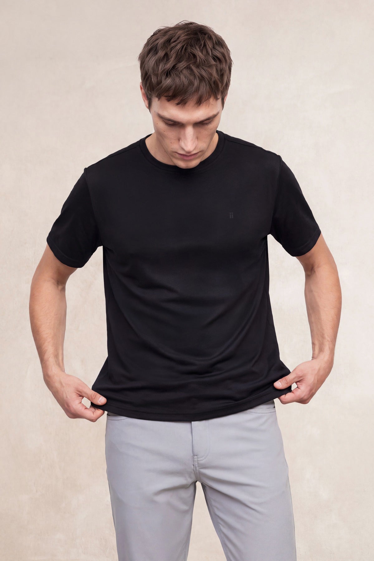 Camiseta hombre cuello redondo negro Soft light
