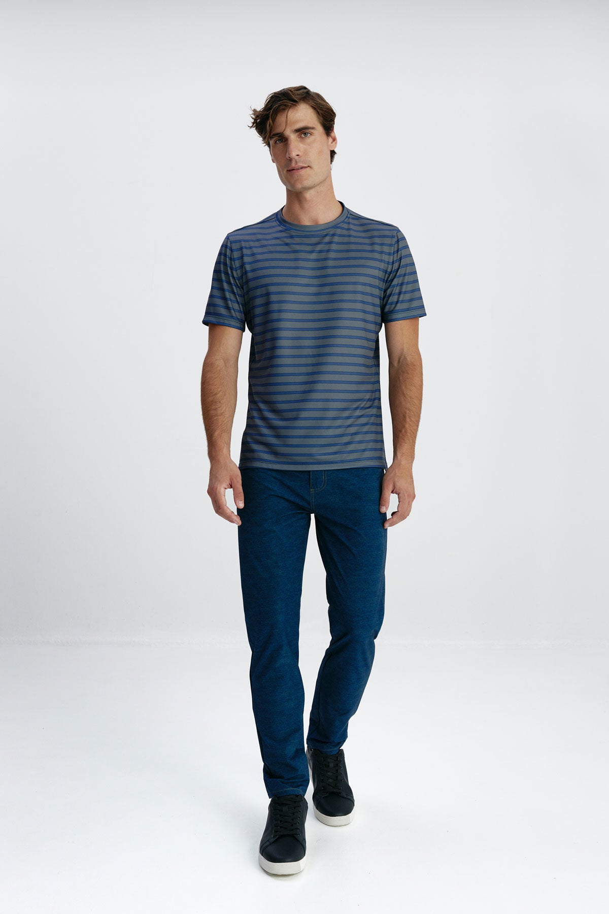 Men's grey striped t-shirt