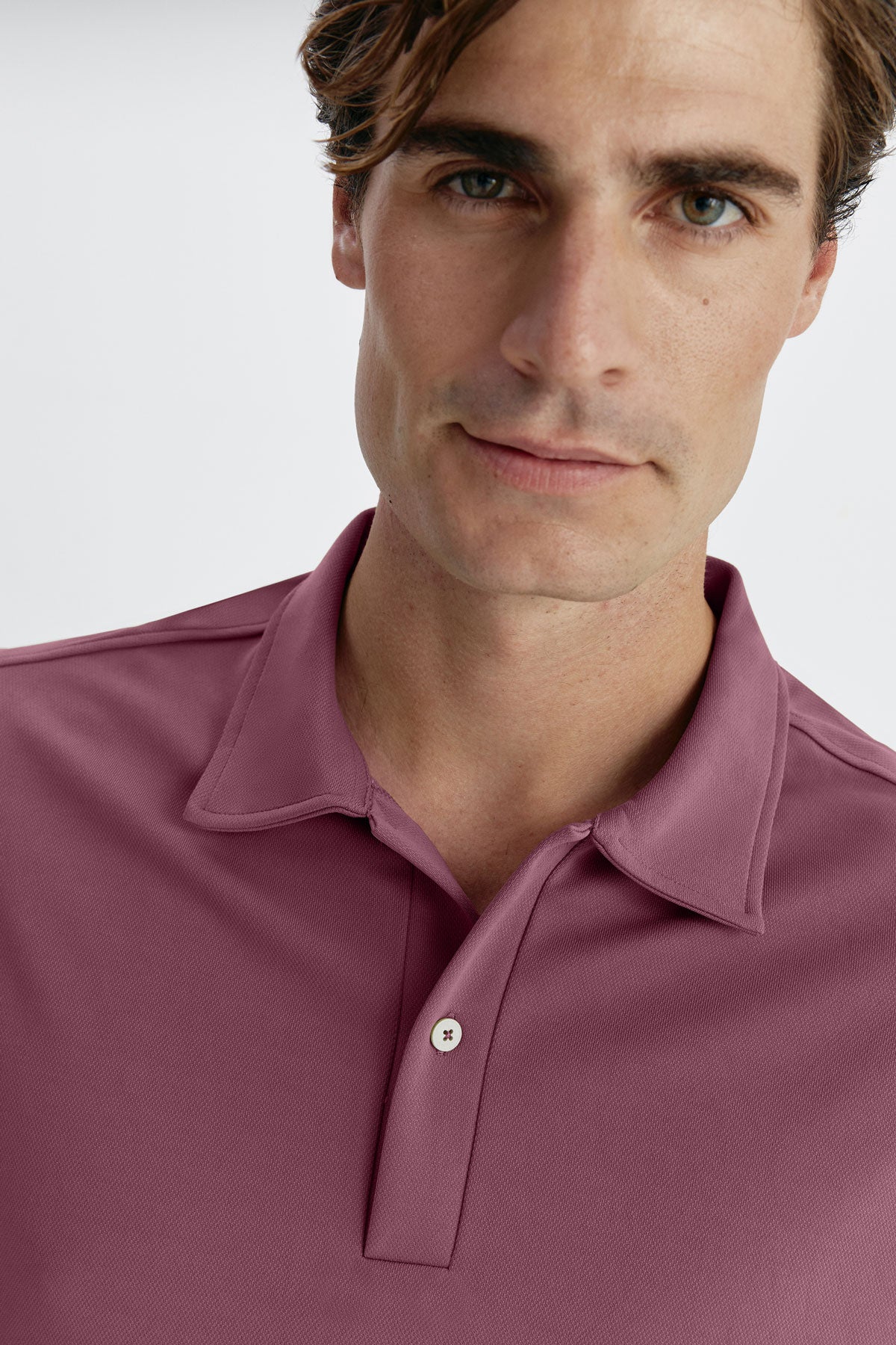 Men's short-sleeved polo shirt in maroon