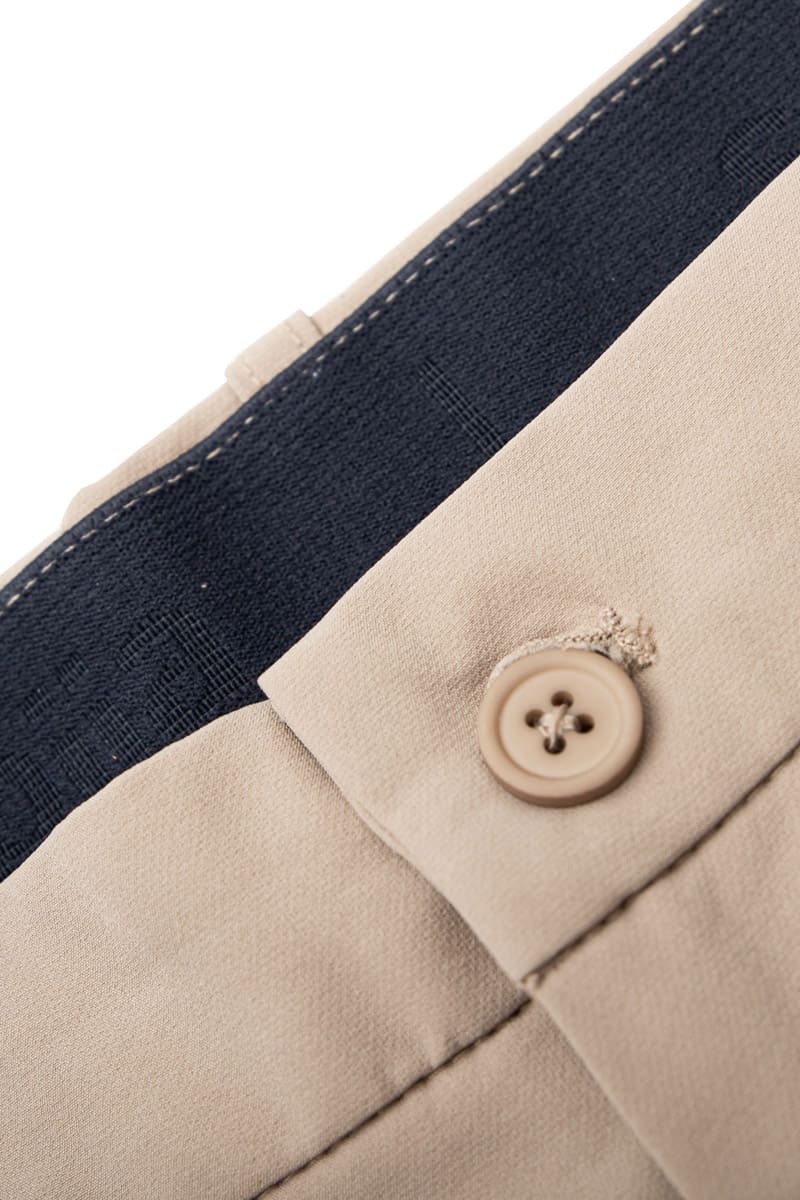 pantalon cargo beige nova detalle 