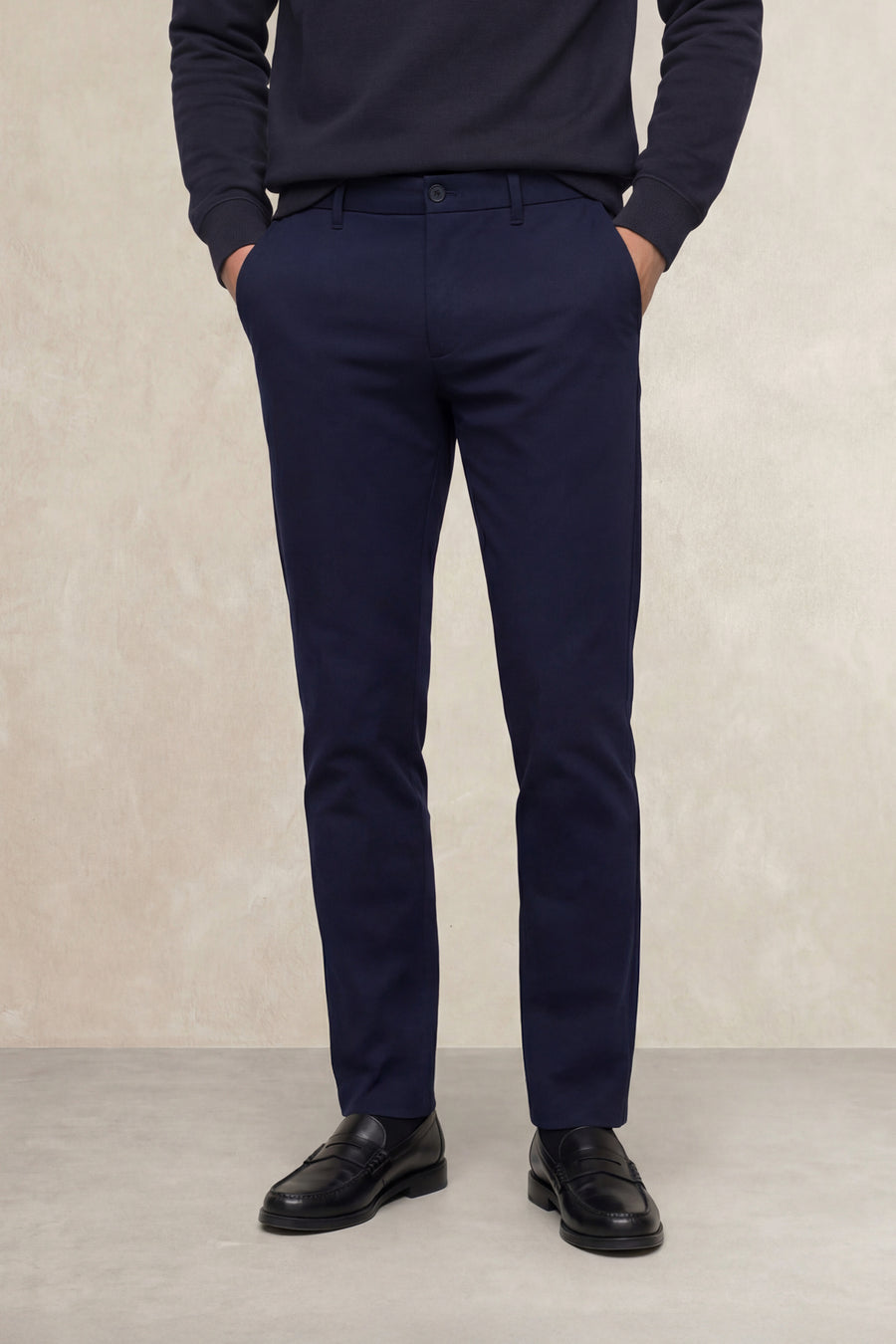 Pantalon chino hombre azul marino slim Nova plano frontal