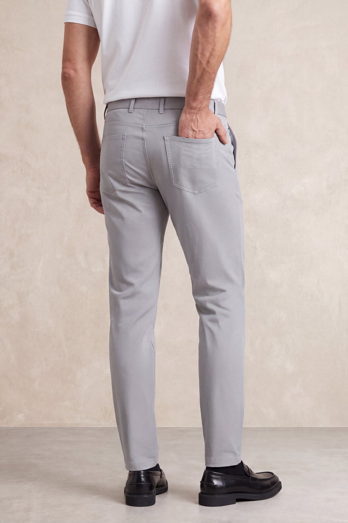 Men's 6-pocket gray Nova pants