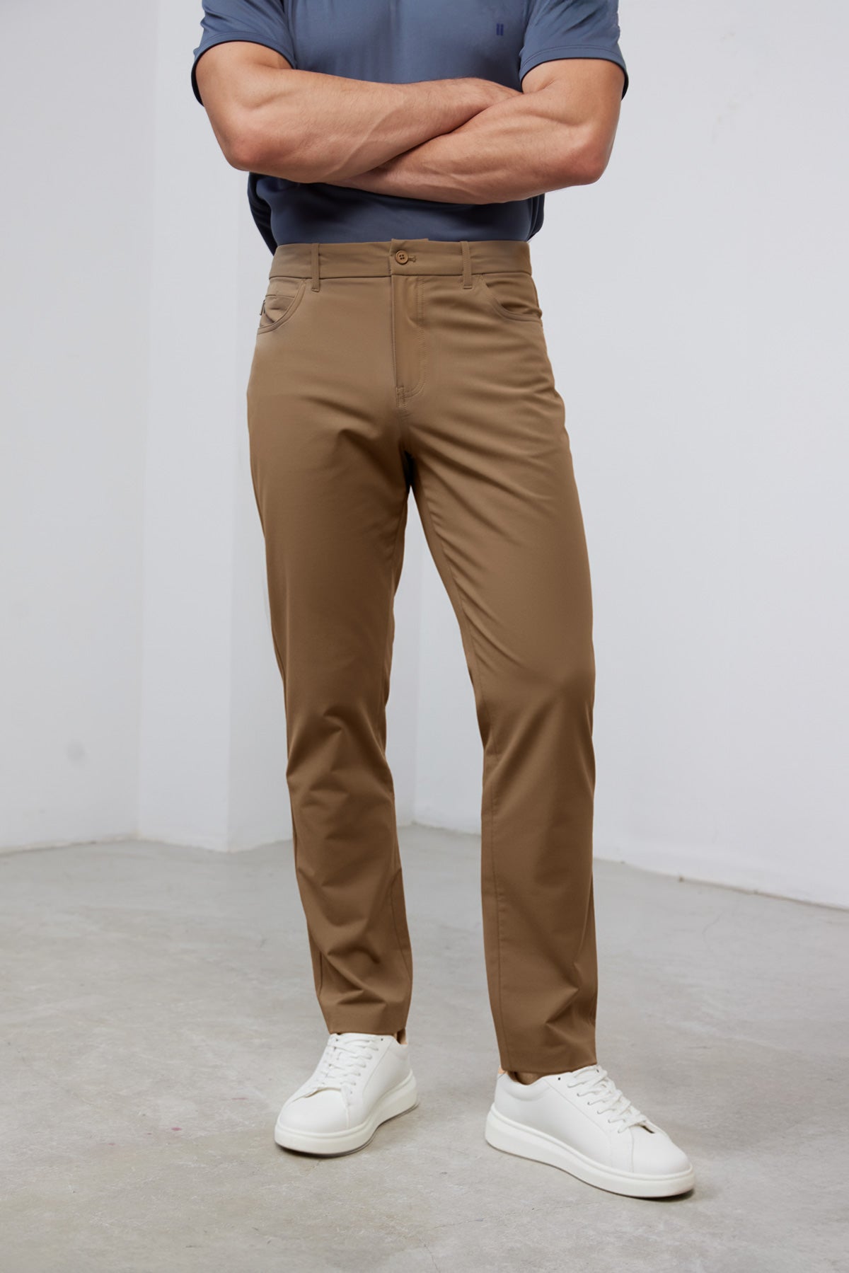 Calça Nova para homem castanha com 6 bolsos