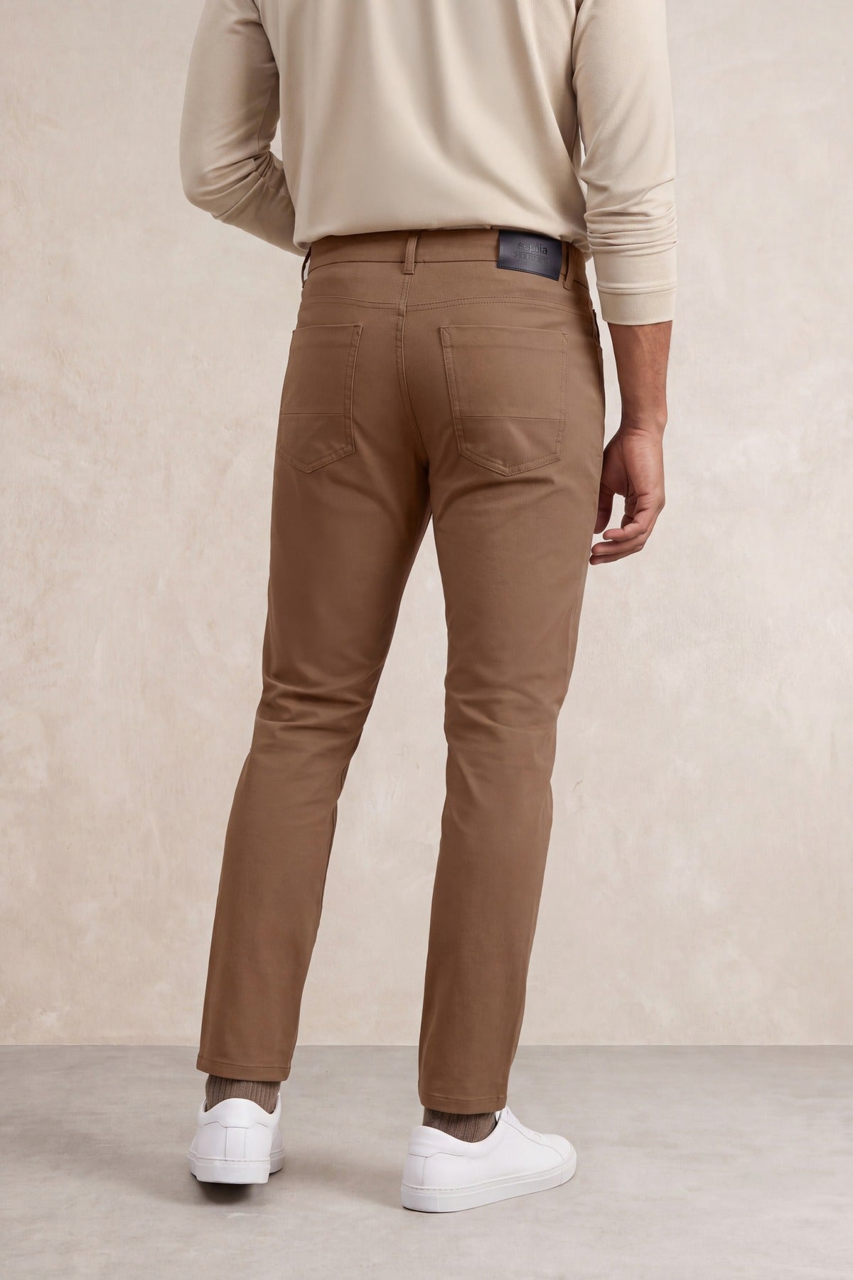 Pantalon hombre 6 bolsillos marron Nova