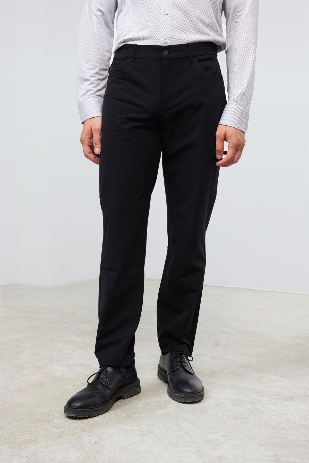 Calça Nova preta para homem com 5 bolsos