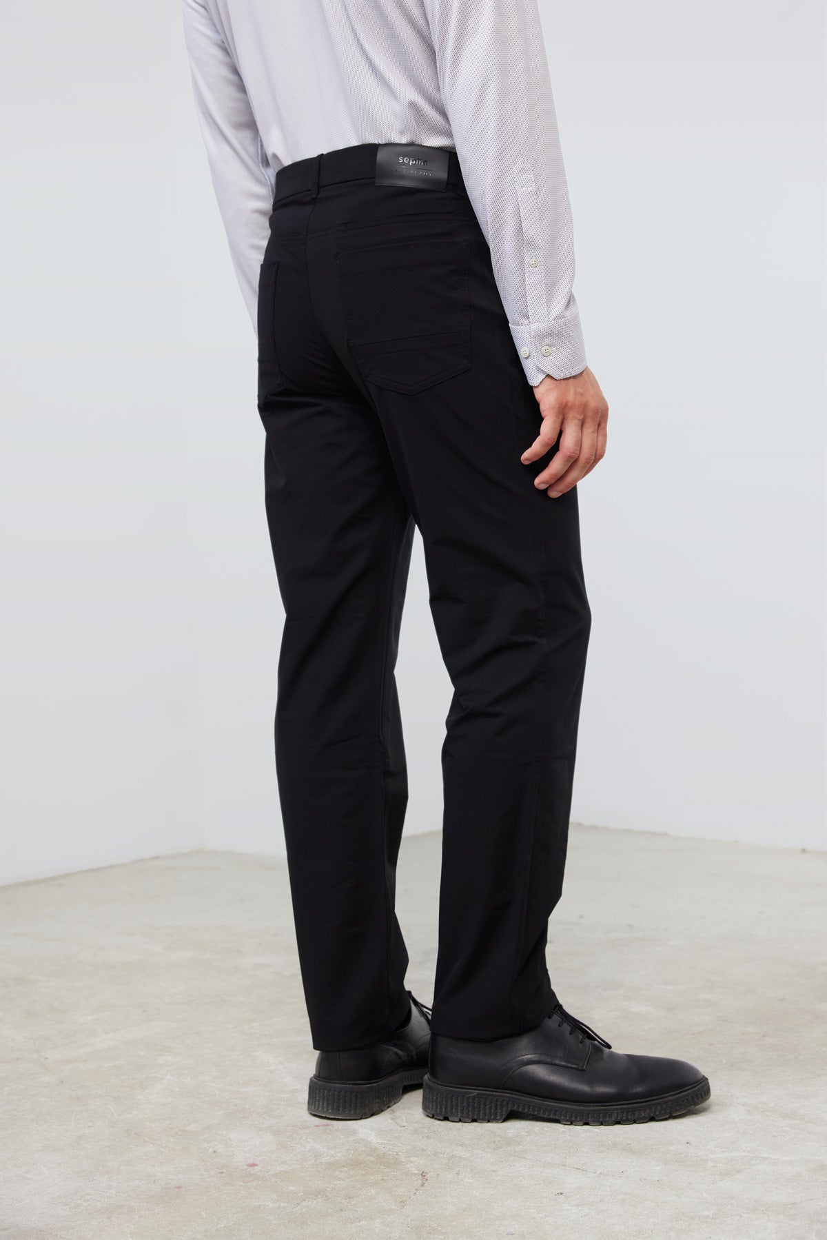 Calça Nova preta para homem com 5 bolsos