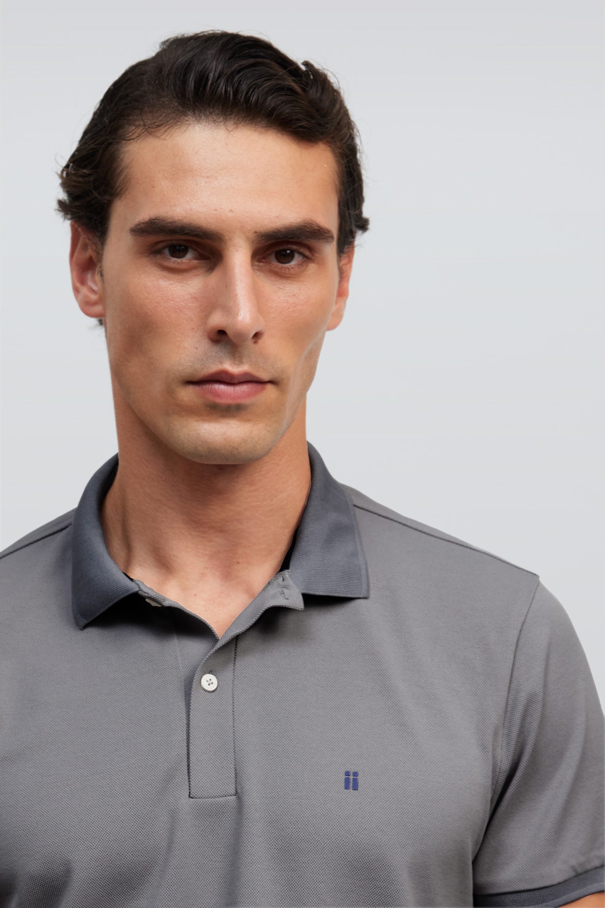 Polo de homem Ranger cinza escuro de manga curta