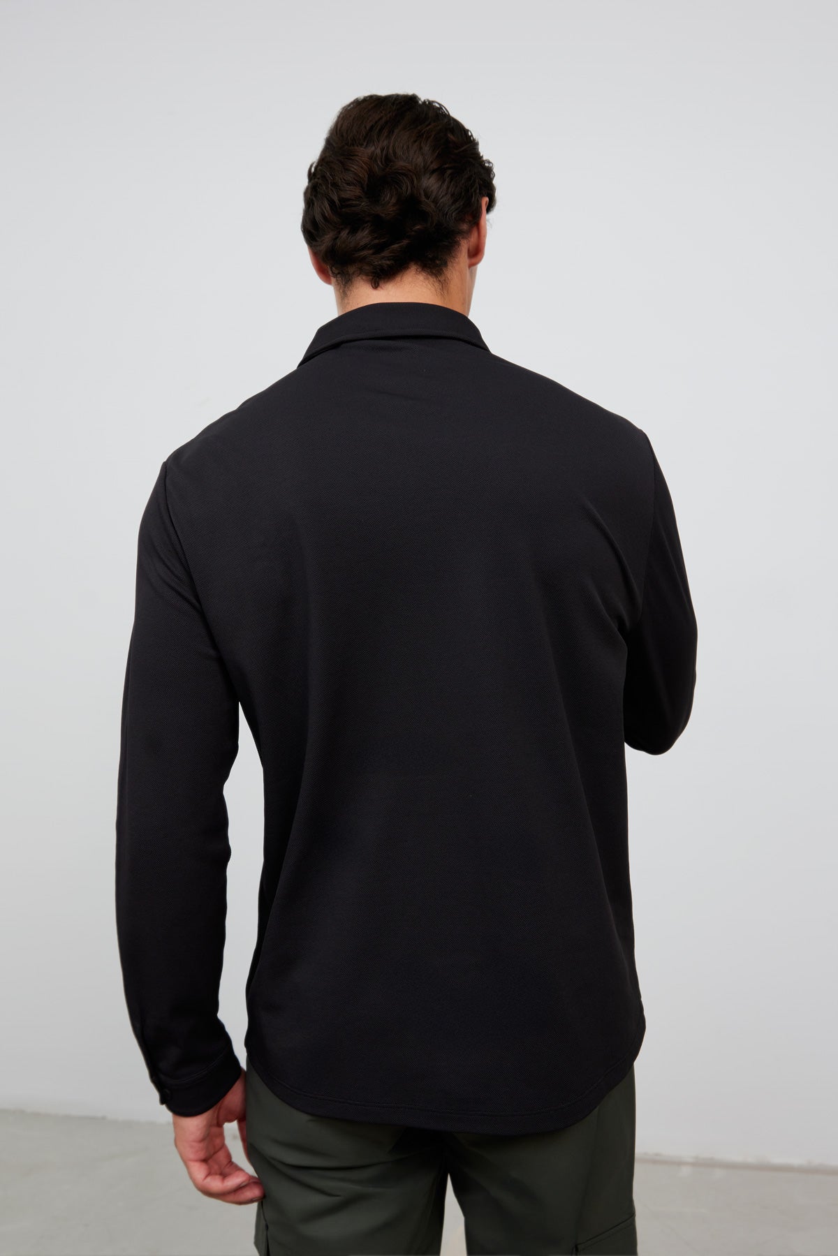 polo manga larga negro ranger espalda 