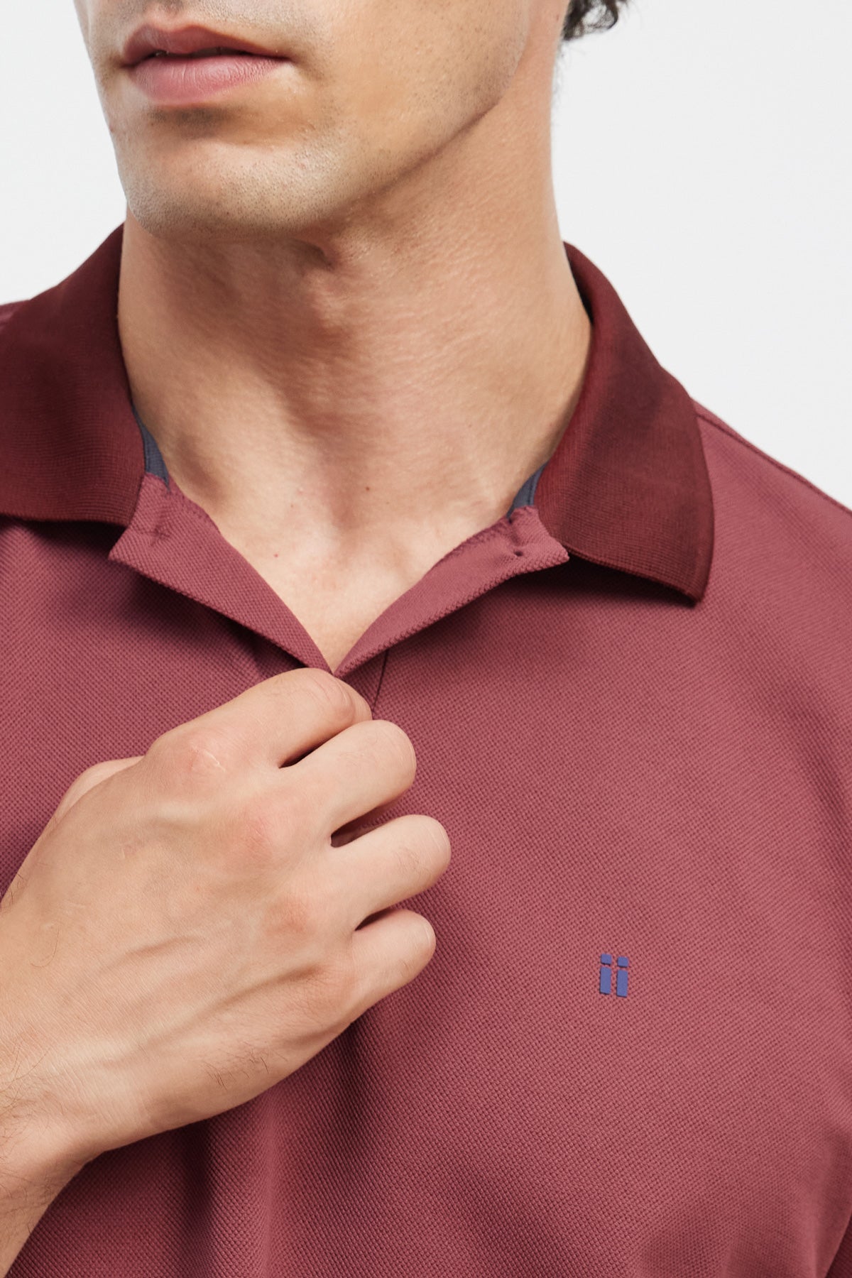 Polo de homem de manga curta na cor castanho Ranger