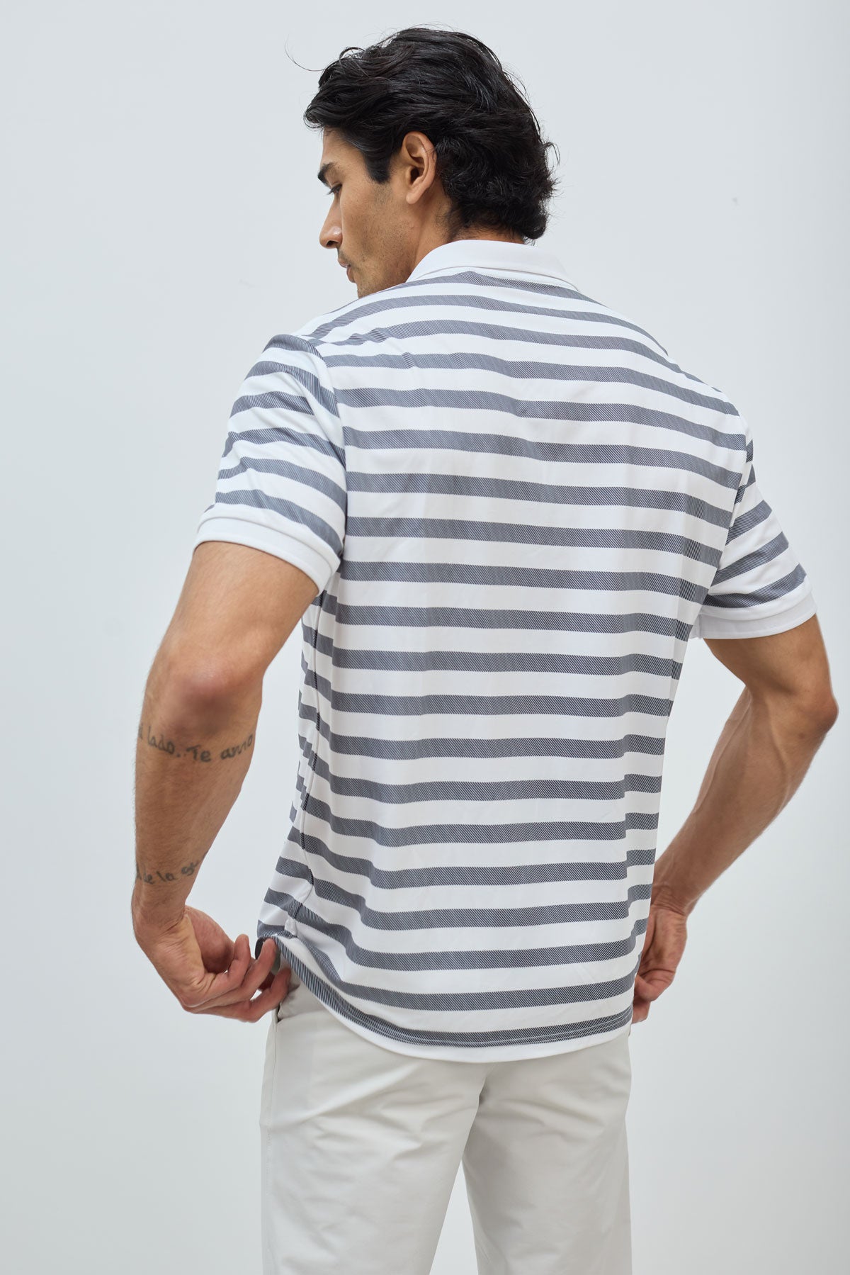 Men's polo shirt with wide stripes in sapphire blue