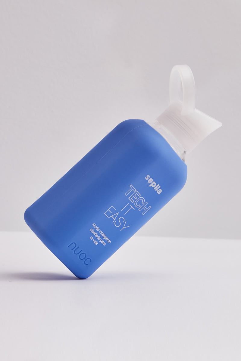 Botella reutilizable azul